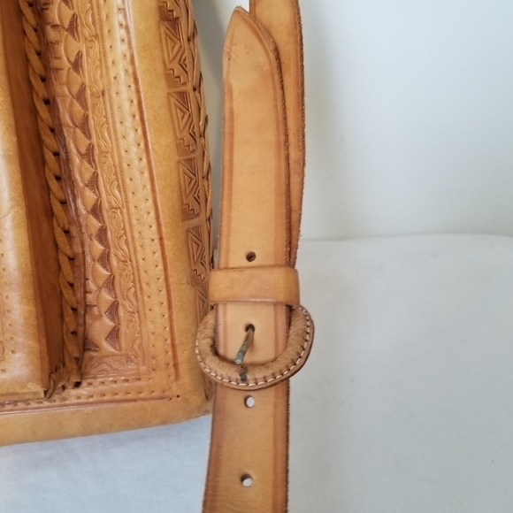 LARGE Vintage Mexican Tooled Leather Bag Crossbody Bag Great Condition S… - Picture 2 of 9